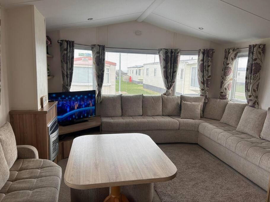 Red Lion Caravan Park, アーブロース エクステリア 写真